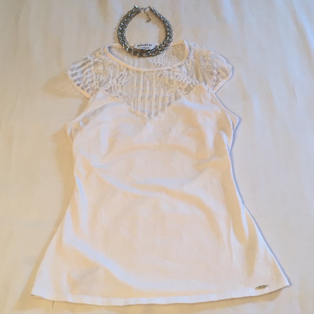 Beautiful lace blouse from bebe used once 👌🏽